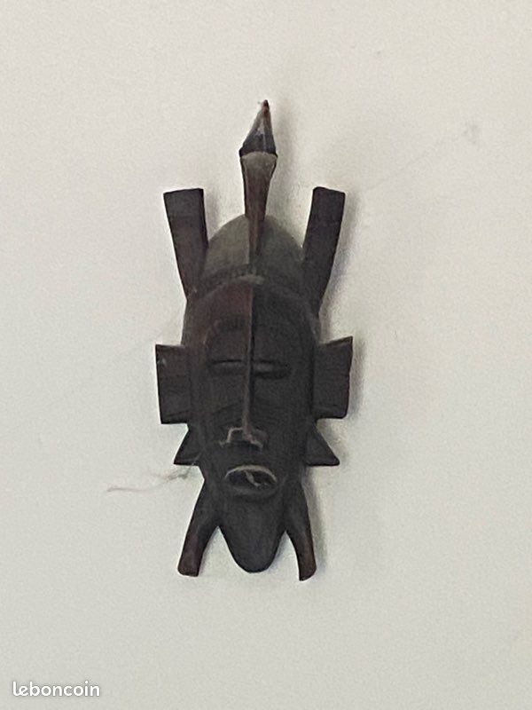 Collection de 6 masques africains (image 1)