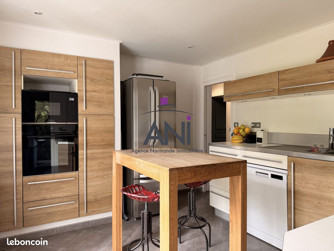 Propriété 7 pièces 199 m² (image 9)