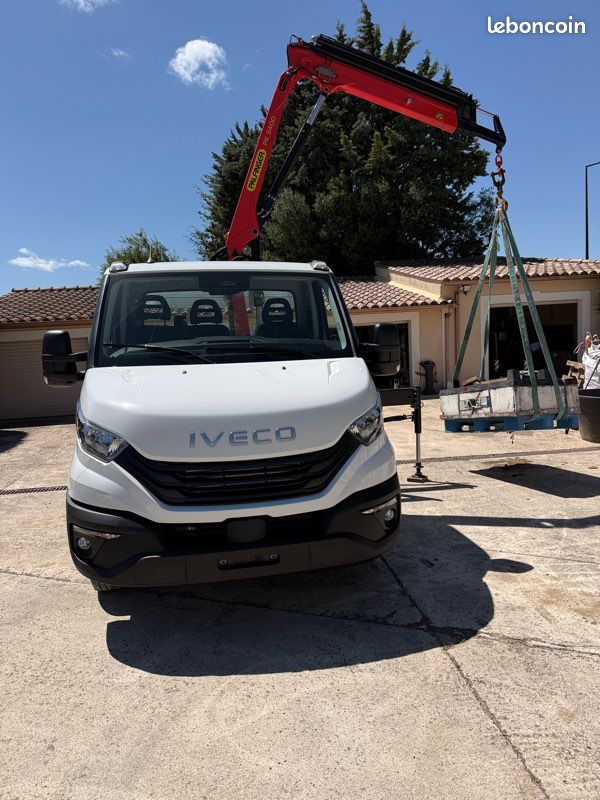 Iveco daily plateau grue Palfinger (image 7)