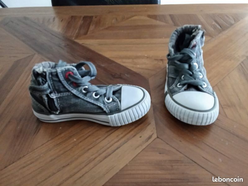 Chaussure okaidi t26 Chaussures