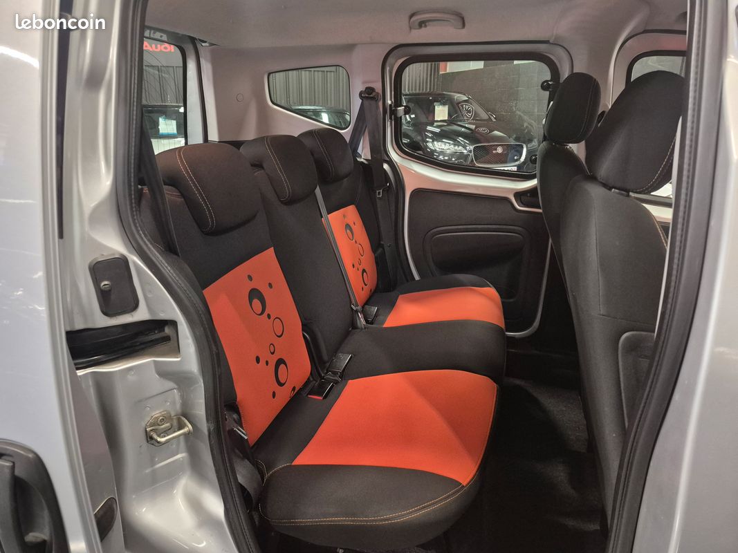 CITROEN Nemo Combispace 1.3 HDi 75cv XTR (image 6)