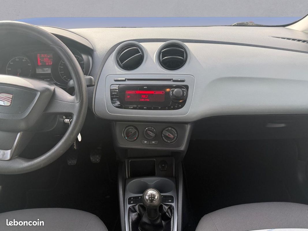 SEAT IBIZA IV 1.4i 16V 85 ch Référence PHASE 2 (image 11)
