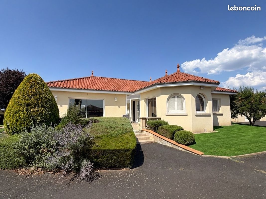 Maison 5 pièces 158 m² · à Sainte-Florine · 158 m² · 315 000 €