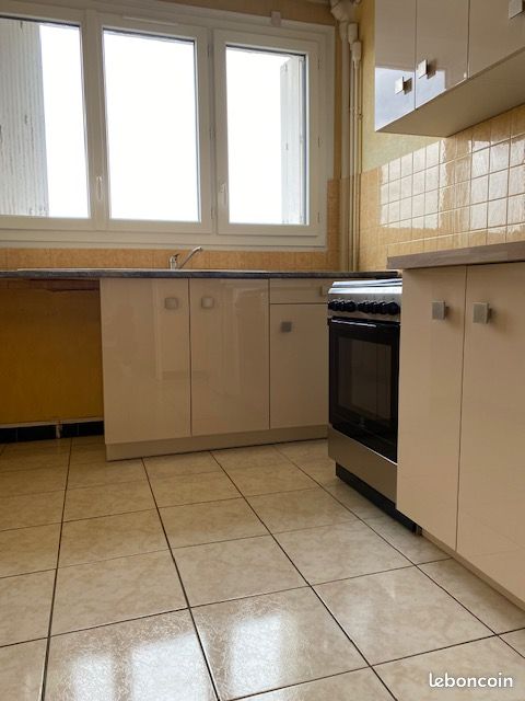 Location T2 Limoges quartier Sainte Claire - Limoges 87000 Centre-Hôtel de Ville Emailleurs (image principale 1)