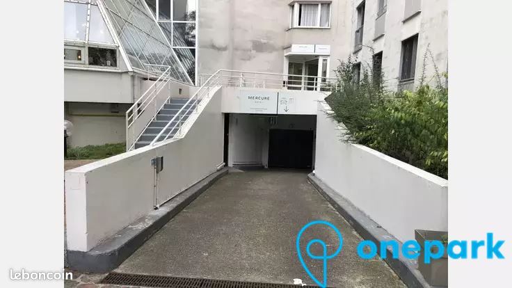 Parking 12 m² · à Paris · 12 m² · 137 €/mois