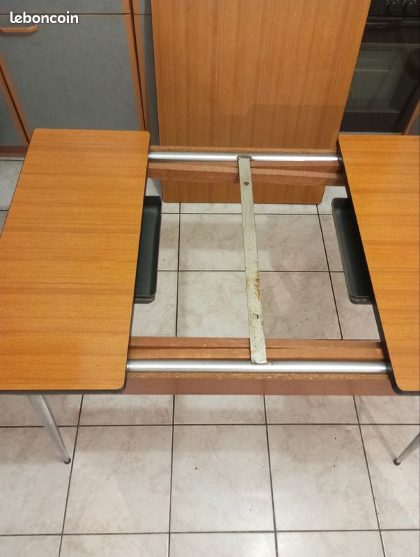 Table a manger (image 3)