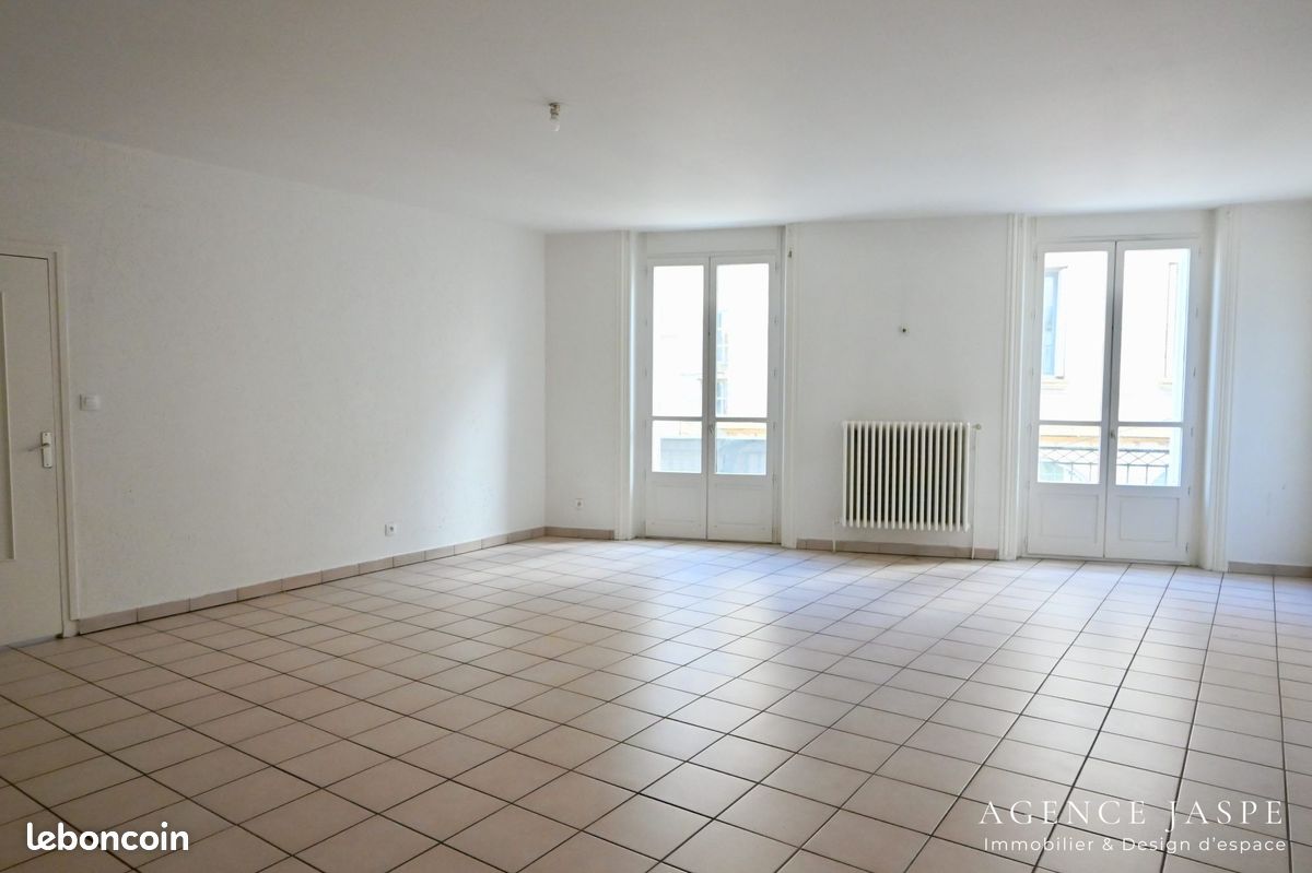 Appartement 4 pièces 141 m² · à Saint-Étienne · 141 m² · 135 000 €