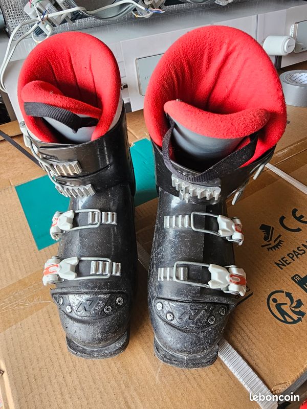 Bottes De Ski Junior Tecnica JTR3 - Taille 6 (Mondo 24) - Occasion - Débutant