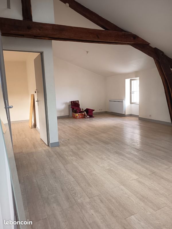 Appartement 2 pièces 50 m² · à Lusignan · 50 m² · 460 €/mois