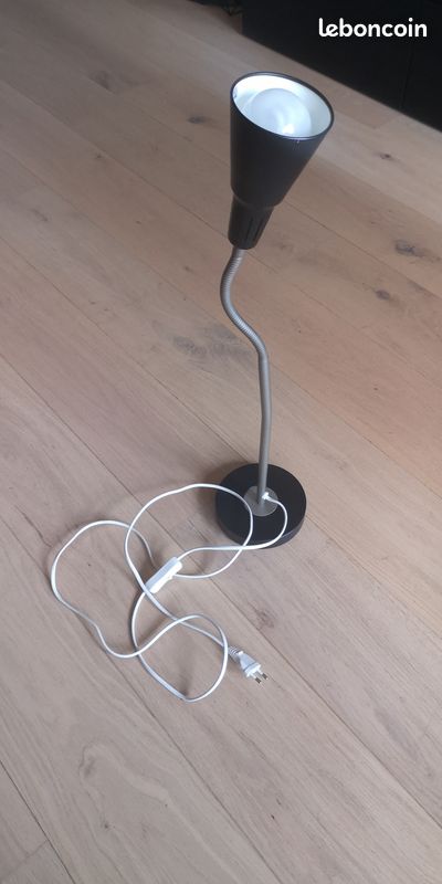 Lampe bureau / chevet - Ikea (image 2)