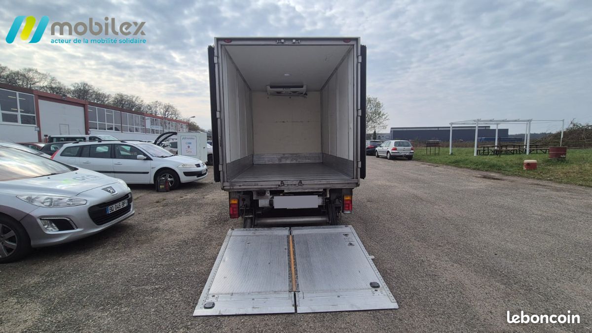 Renault Master (camion frigorifique) (image 3)