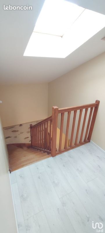 Maison 8 pièces 170 m² - Le Busseau 79240 (image principale 8)