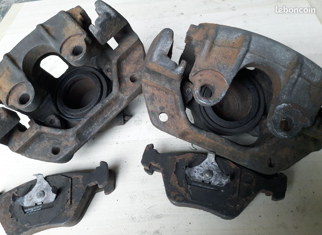 Étriers De Frein Avant Tokico Pour BMW R 1150 RS 2003-2006 - Pièce D'occasion - 32000 Km
