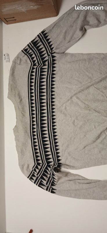 Pull gris clair (image 1)