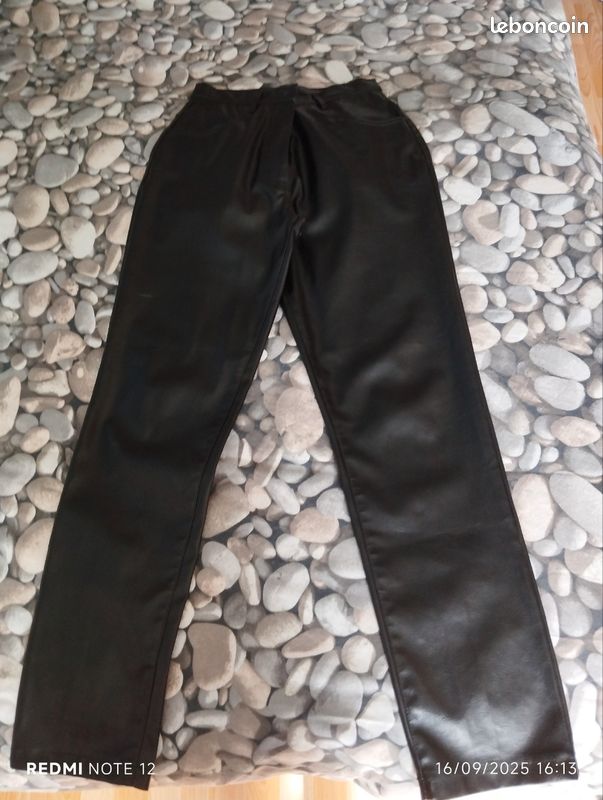 Pantalon noir (image 1)