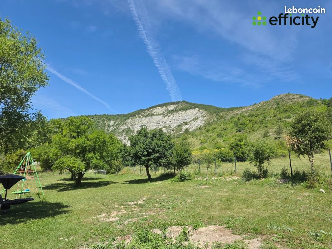 Maison 6 pièces 152 m² · à Barret-sur-Méouge · 152 m² · 220 000 €
