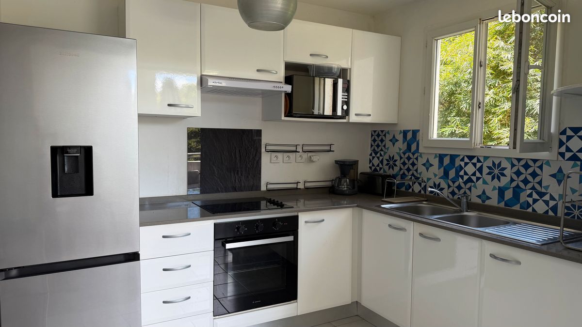 T3 meublé, 79 m², sans vis-à-vis, Terreville Schoelcher (image 3)