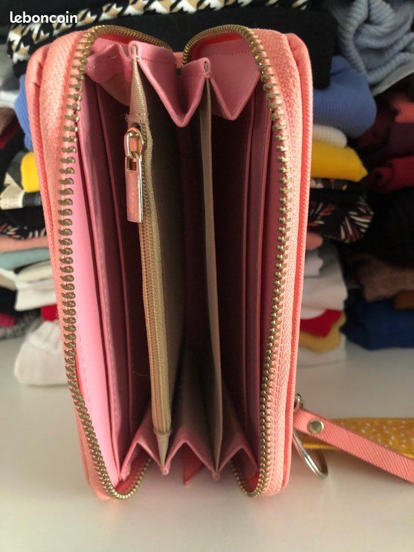 Pochette porte documents ou cartes (image 3)
