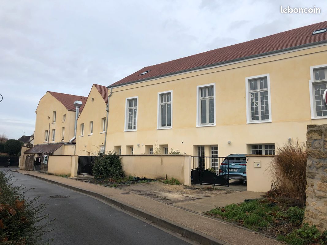 Appartement 2 pièces 45 m² · à Viarmes · 45 m² · 820 €/mois