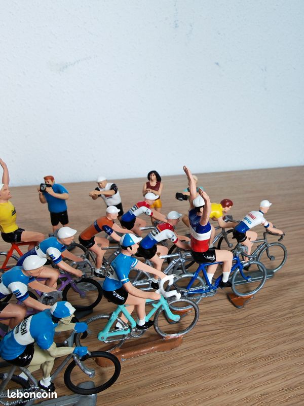 FIGURINE CYCLISTE - Format Cofalu 1966 - SOLO - SUPERIA