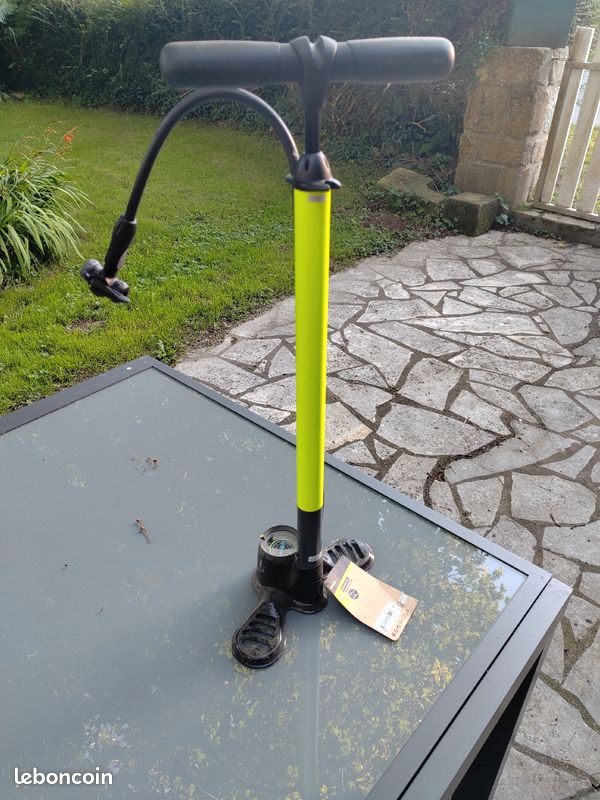 Comment choisir une pompe à vélo électrique de qualité