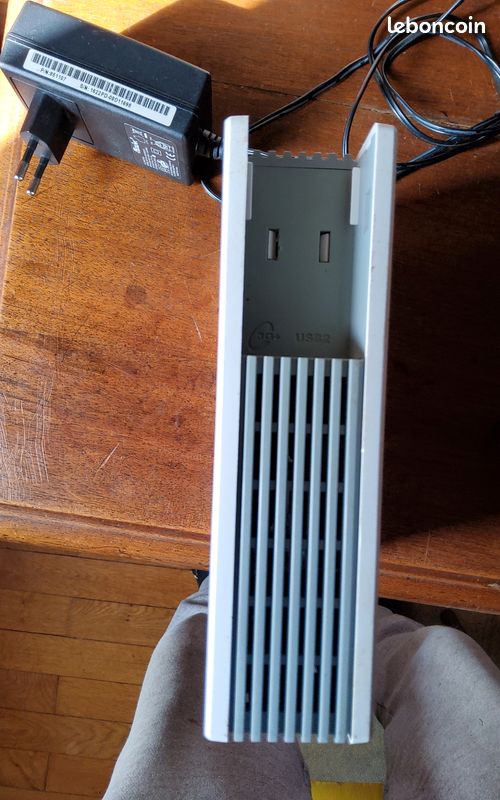 Box SFR Sagemcom NB6V-FXC-r0 – Décodeur Internet ADSL 2+ – Avec Accessoires – Occasion