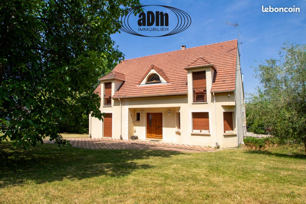 Maison 8 pièces 180 m² · à Bailly-Romainvilliers · 180 m² · 549 000 €