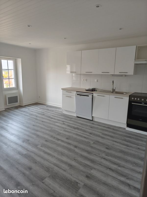 Appartement 4 pièces 91 m² · à Jonzac · 91 m² · 689 €