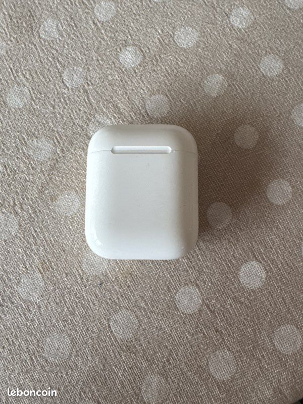 Boîtier AirPods (image 1)