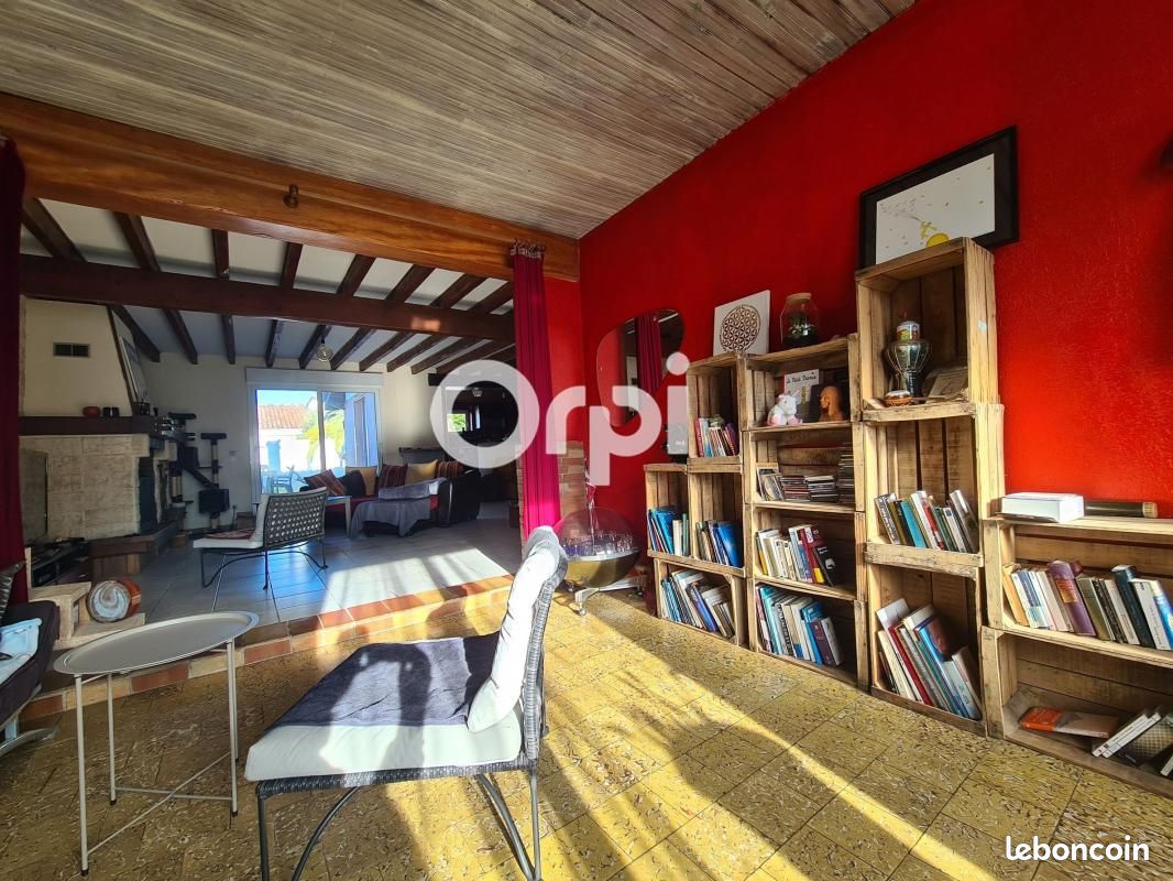 Maison 5 pièces 240 m² - Breuillet 17920 (image principale 8)