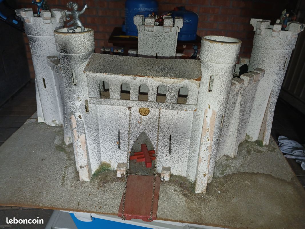 CASERNE ANCIENNE DEPREUX starlux décors soldats jouet ancien EUR 66,00
