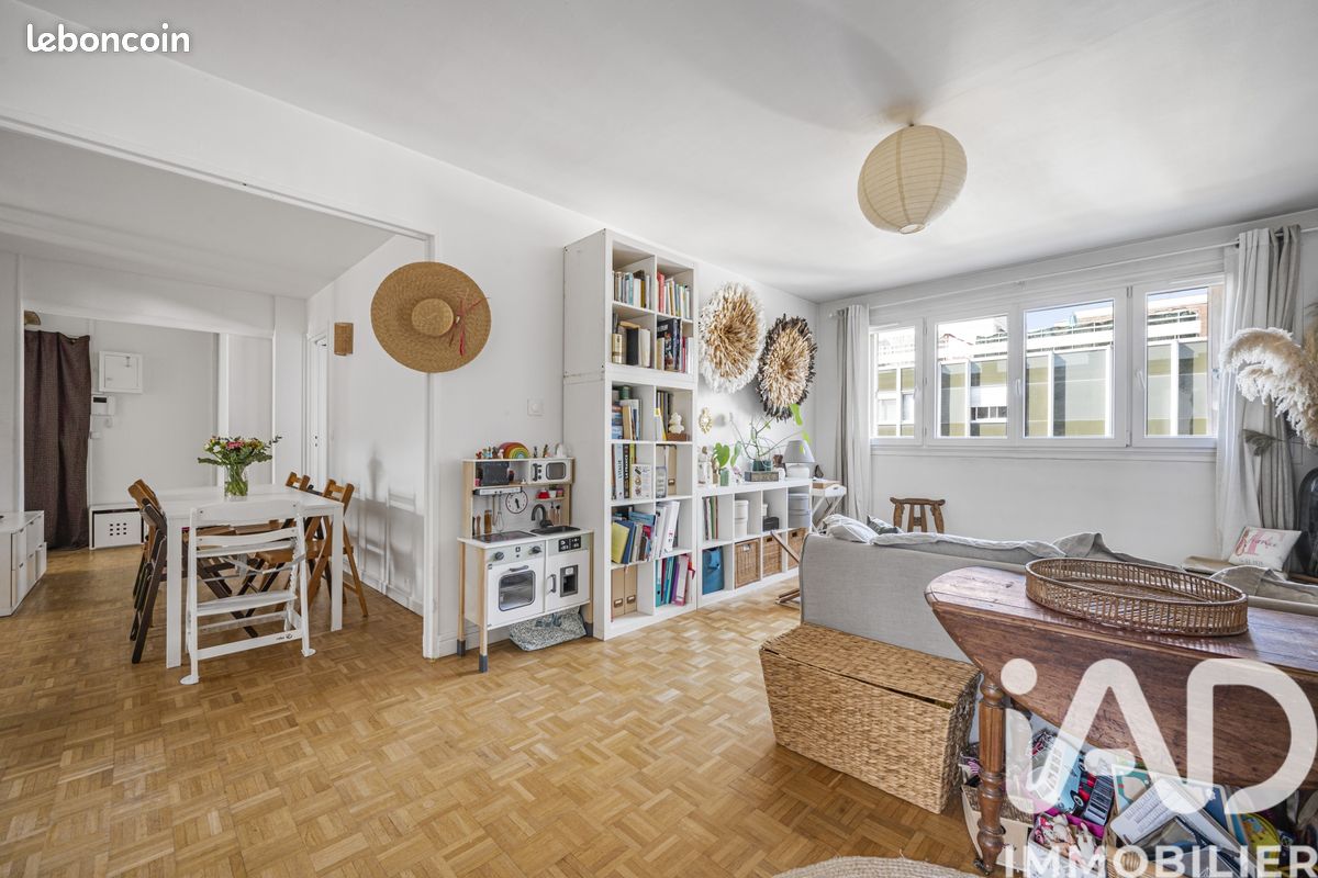 Appartement 4 pièces 84 m² · à Poissy · 84 m² · 329 000 €