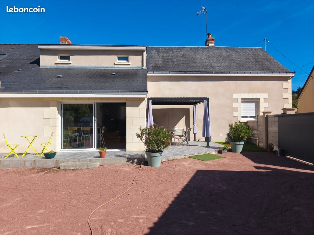 Maison 6 pièces 175 m² · à Longué-Jumelles · 175 m² · 248 000 €