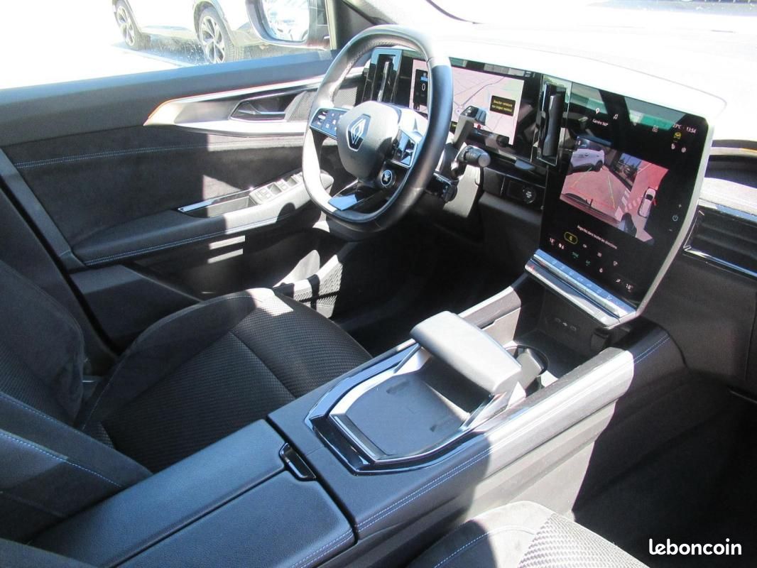 Renault Espace VI E-Tech hybrid 200 esprit Alpine (image 14)