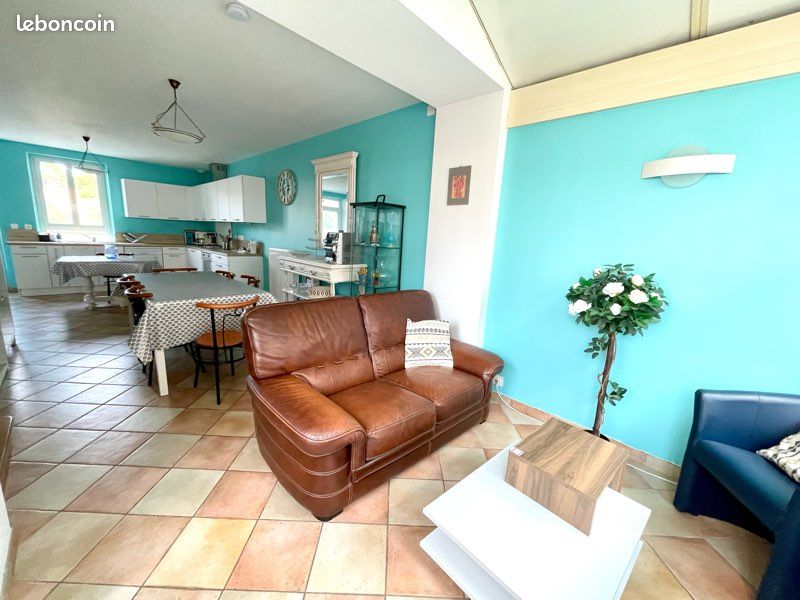 Maison 6 pièces 110 m² · à Saint-Brevin-les-Pins · 110 m² · 2 090 €