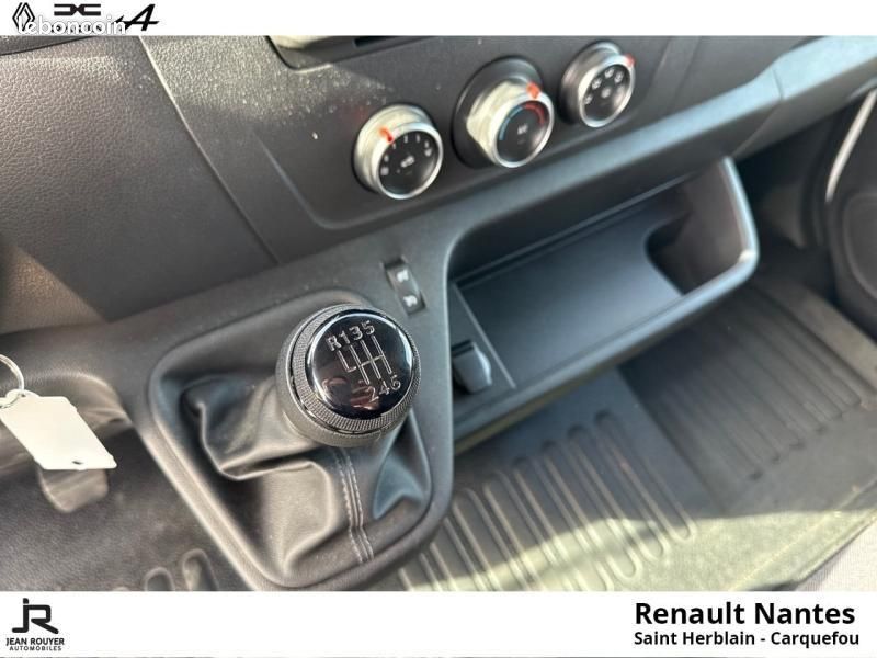 Renault Master Fg F3500 L3H3 2.3 Blue dCi 135ch Confort Euro6 (image 10)