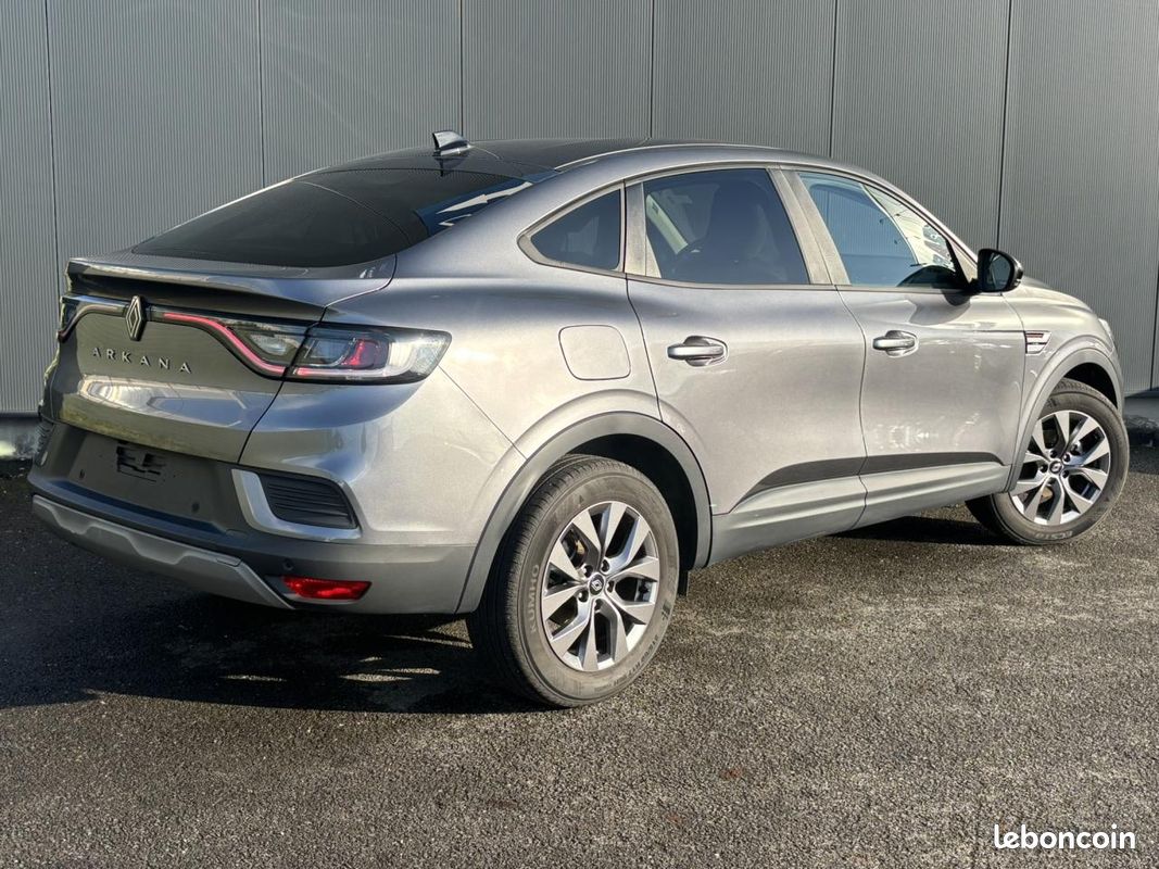 RENAULT ARKANA TCE 140 EDC MHEV Evolution avec Caméra, GPS et Régulateur adaptatif (image 19)