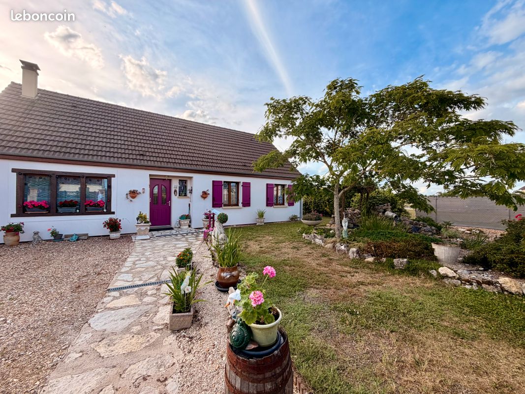 Maison 9 pièces 154 m² · à Châtillon-sur-Loire · 154 m² · 213 000 €