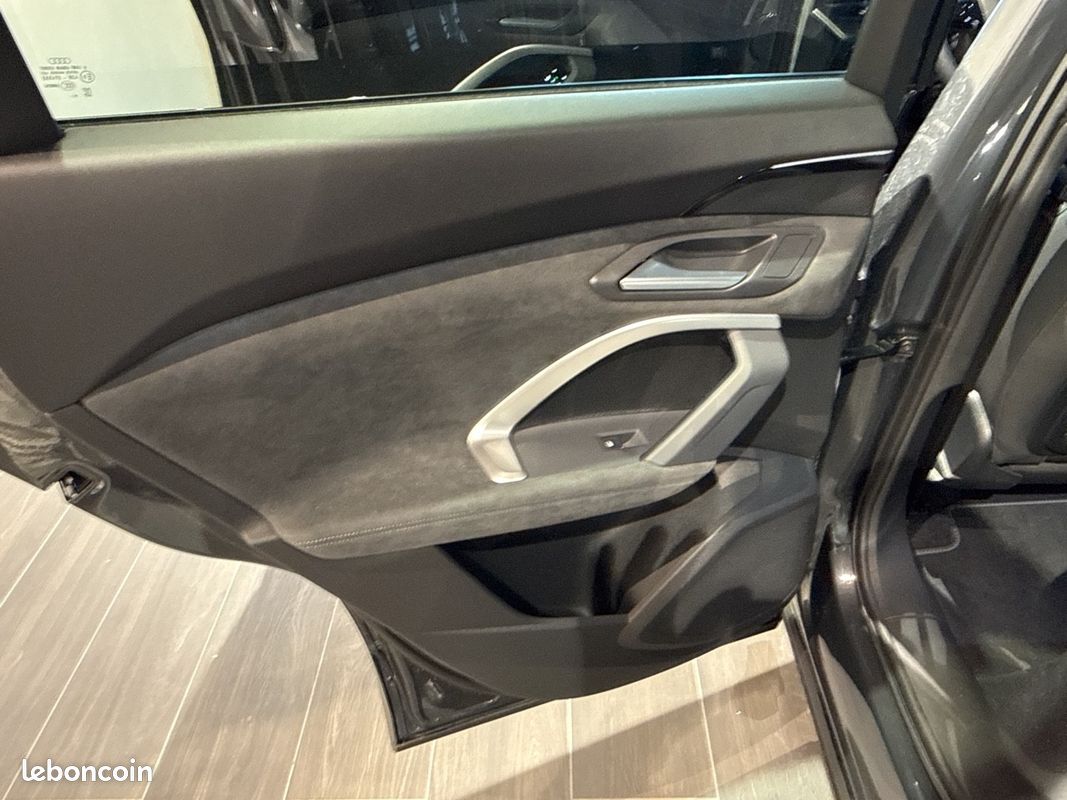 AUDI Q5 TFSI 204 ch Hybride S tronic 7 Quattro S line (image 25)