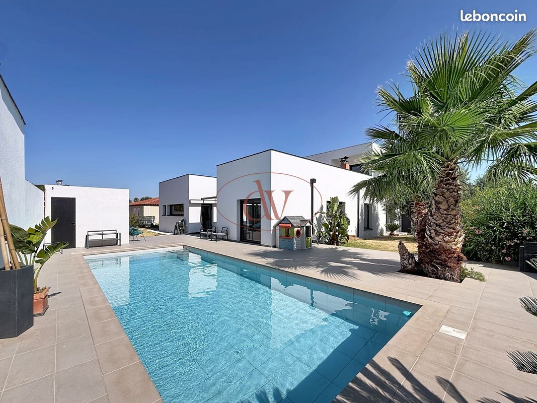 Maison 6 pièces 218 m² · à Laroque-des-Albères · 218 m² · 795 000 €