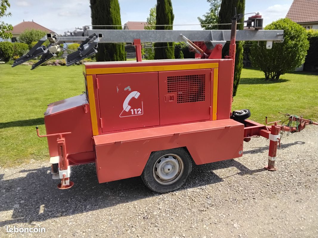 Remorque Groupe électrogène / Tour d'éclairage 15 KVA (image 1)