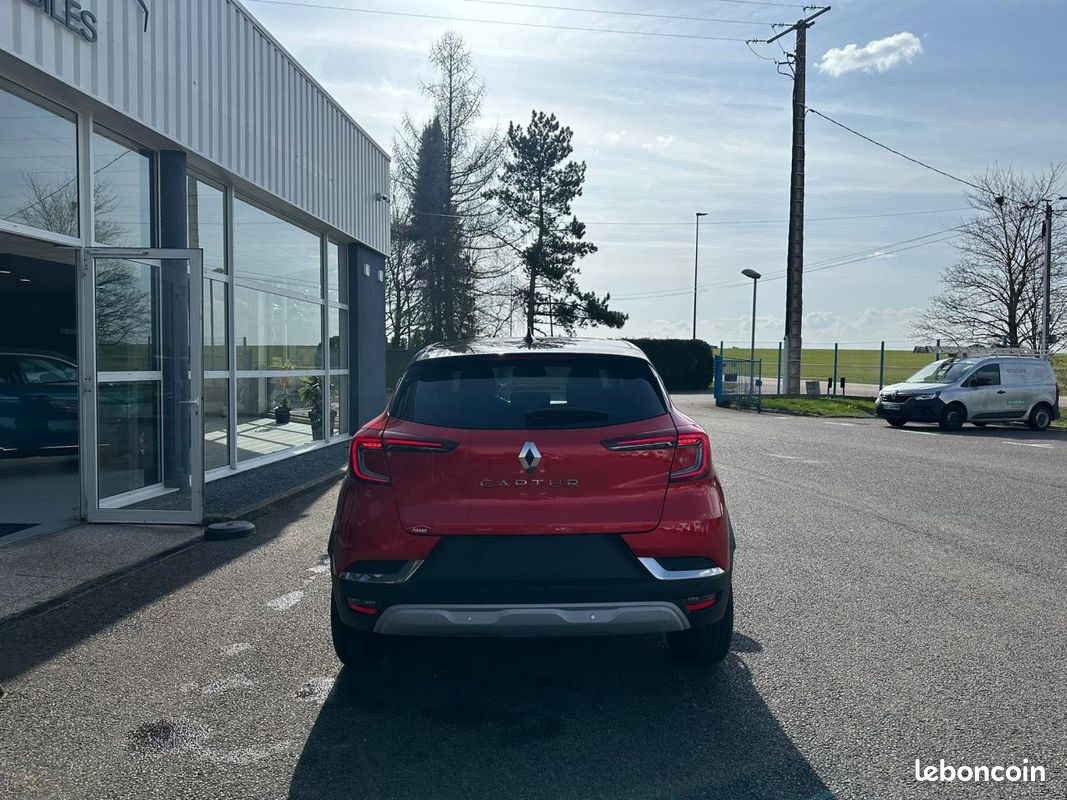 RENAULT CAPTUR 1.3 TCe 140 II Techno (image 6)