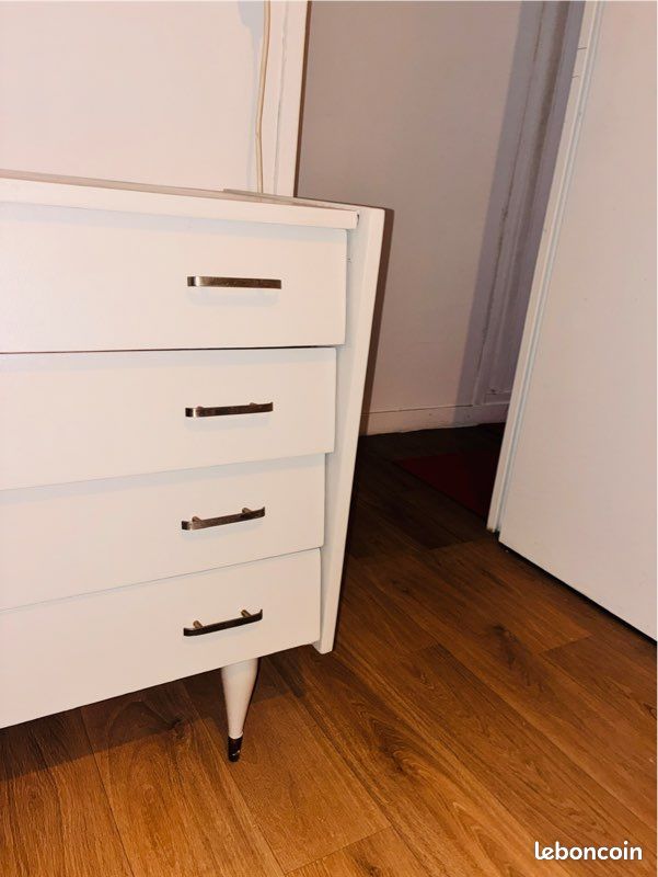 Commode en bois Style Scandinave 4 tiroirs Pieds combats vs (image 5)