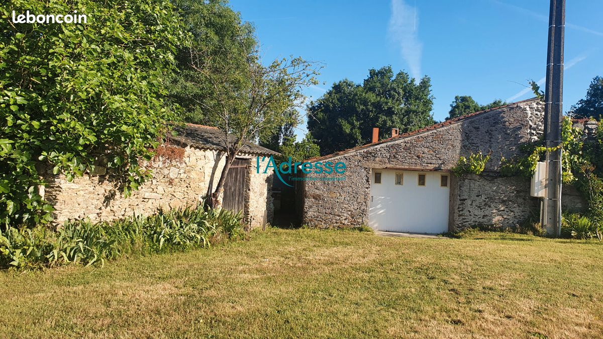Bâtiment 4 pièces 226 m² (image 1)