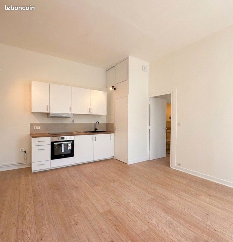 Appartement 3 pièces 54 m² · à Saint-Étienne · 54 m² · 540 €