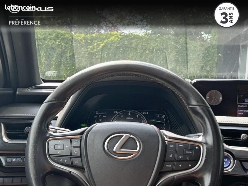 Lexus UX 250h 2WD Luxe MY19 (image 13)