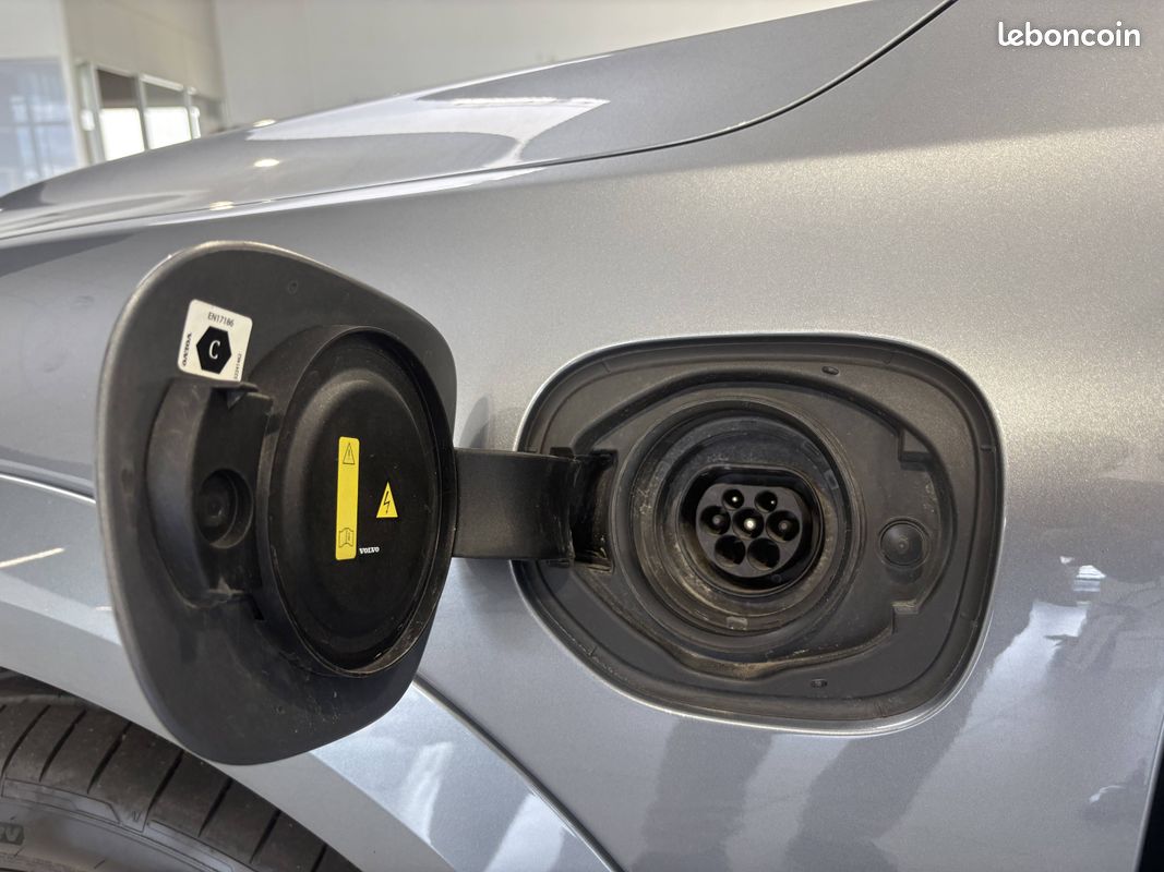 VOLVO XC60 T8 AWD 318 ch + 87 ch Geartronic 8 Polestar Engineered (image 37)