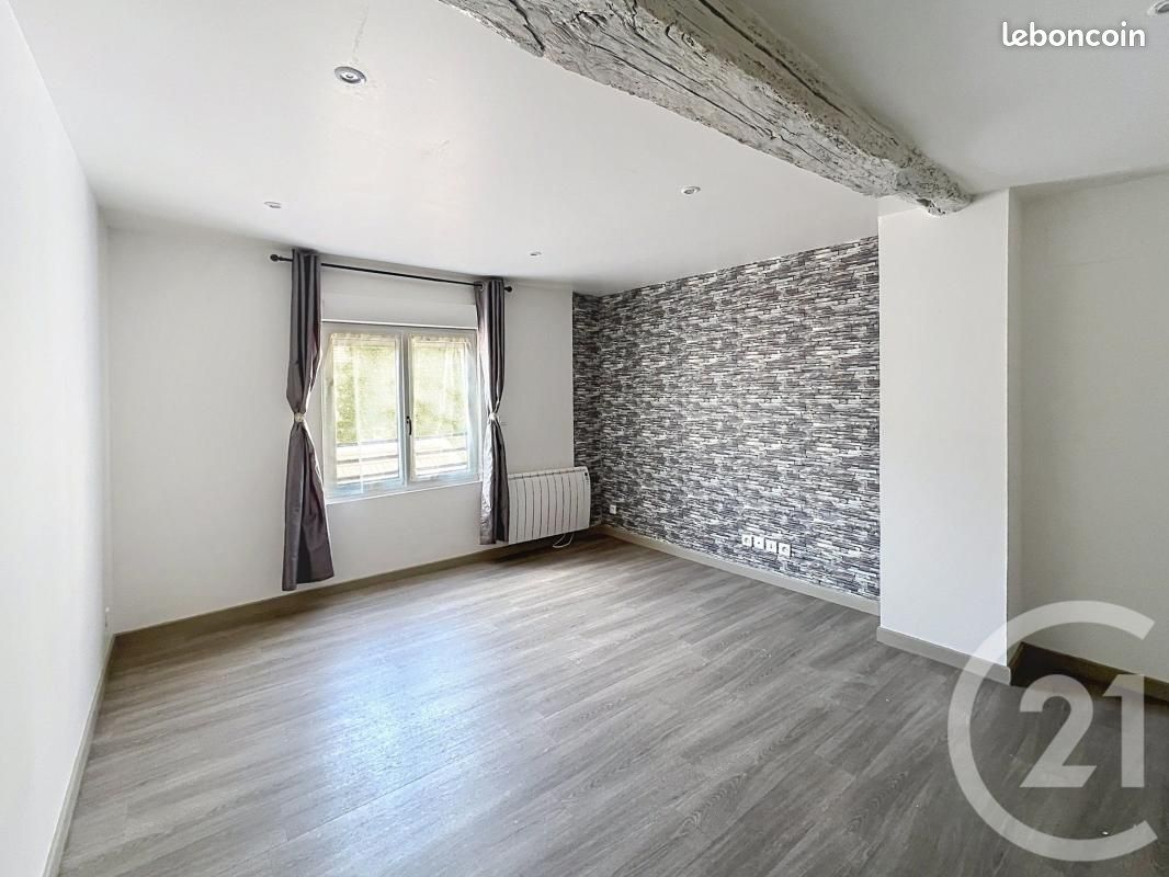 Appartement 2 pièces 60 m² · à Châlons-en-Champagne · 60 m² · 670 €