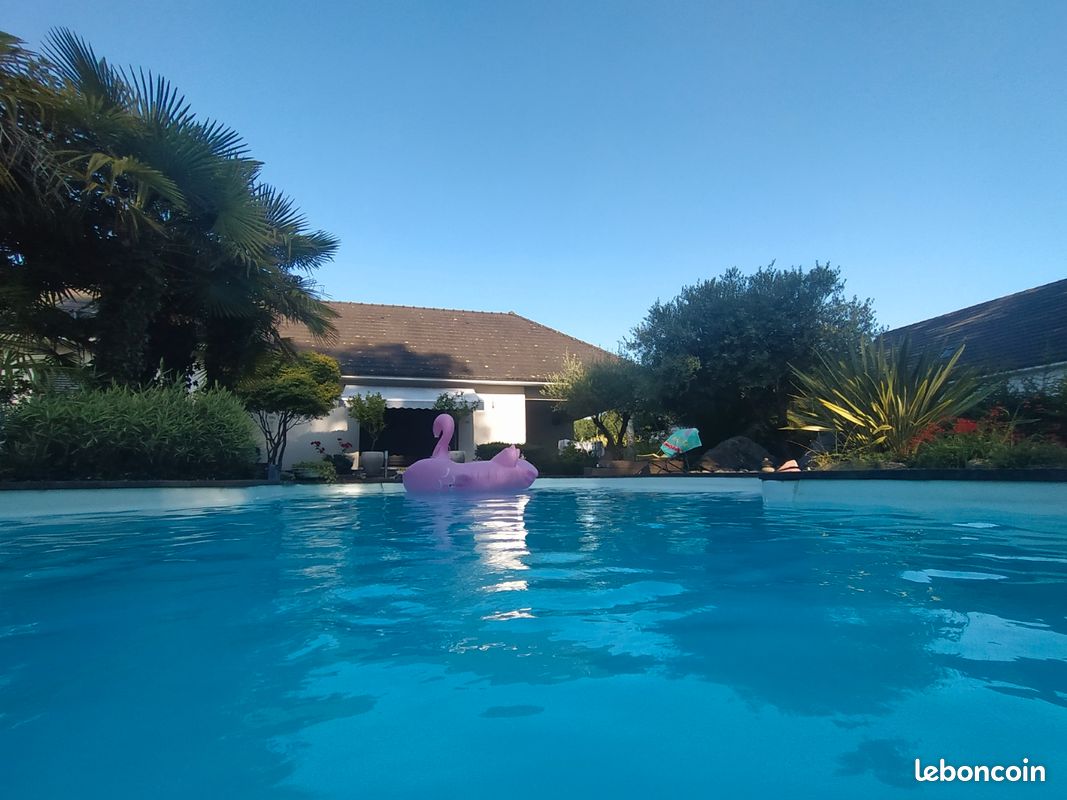 Maison 6 pièces 162 m² · à Buros · 162 m² · 470 000 €
