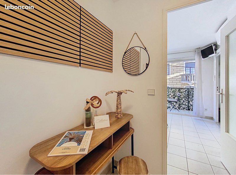 Appartement 1 pièce 28 m² · à Antibes · 28 m² · 750 €